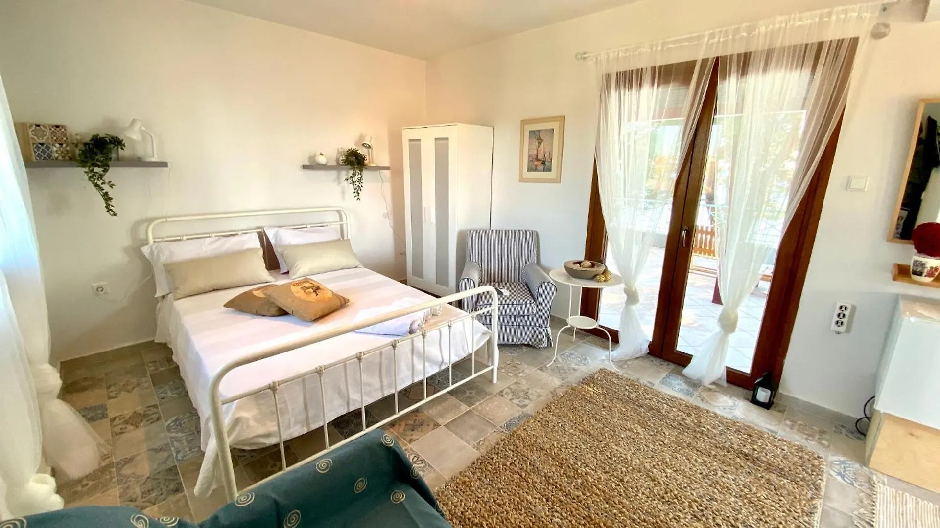 Sea Front Villa Myrat Эпаноми Дом отдыха